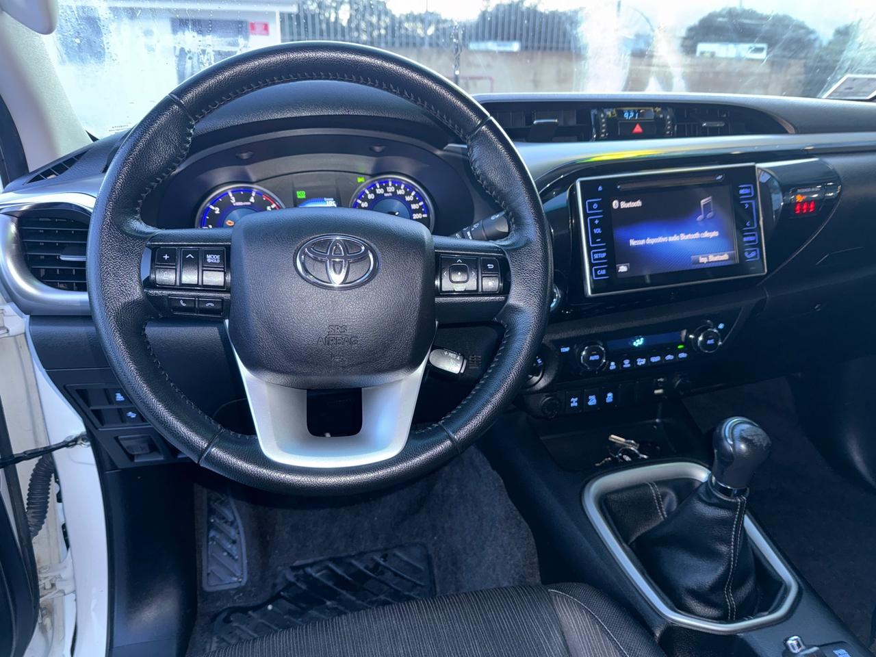 Toyota Hilux 2.4 D-4D 4WD Executive my17" IVA ESP.