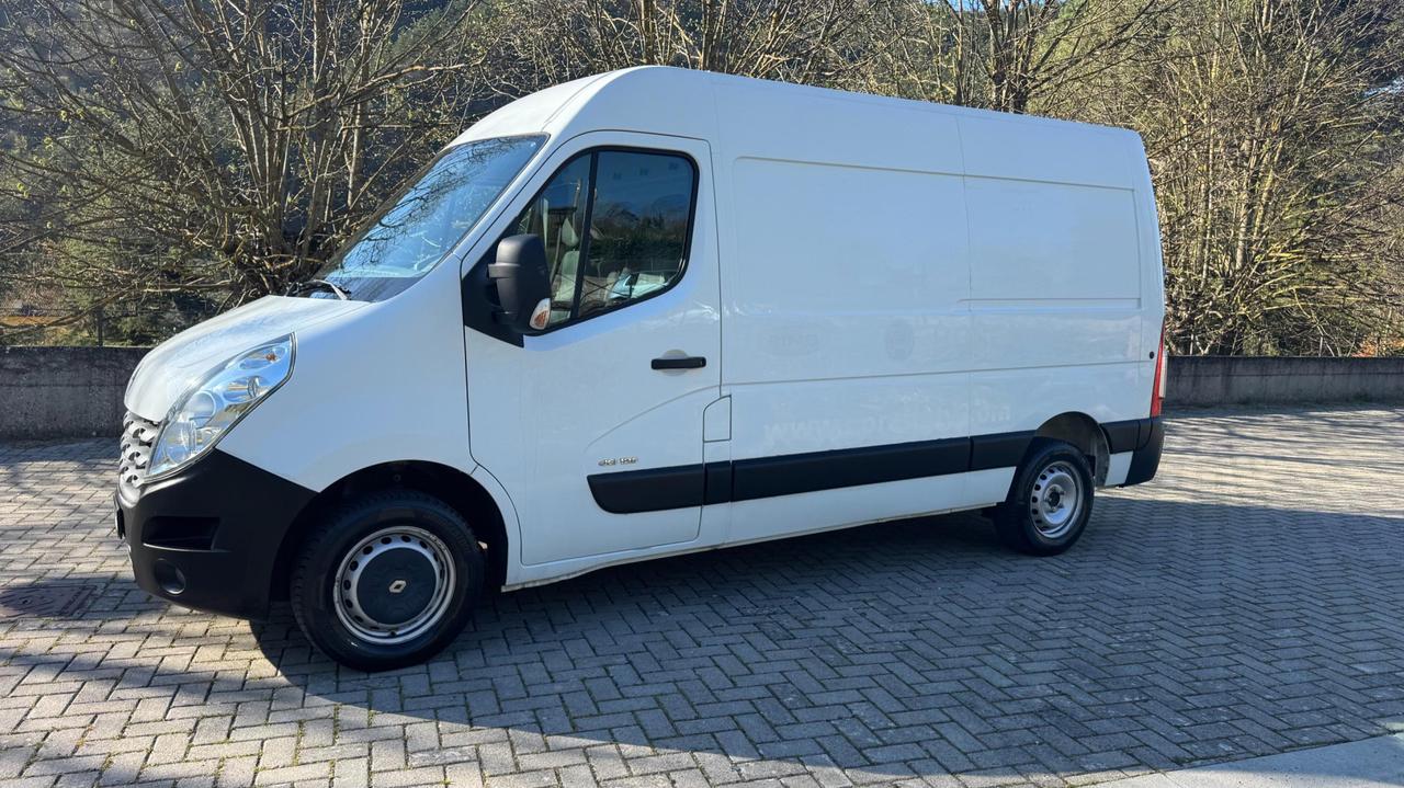 RENAULT Master T33 2.3 dci 125cv L2H2 E5