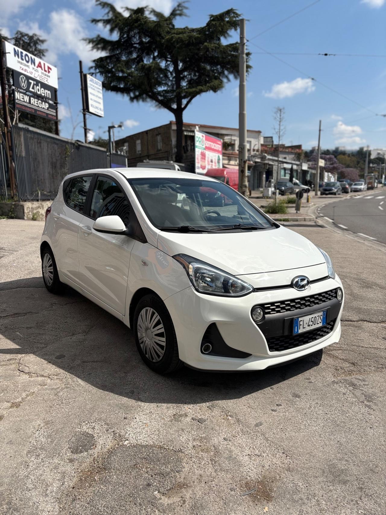 Hyundai i10 cc 1.0 benzina 2018