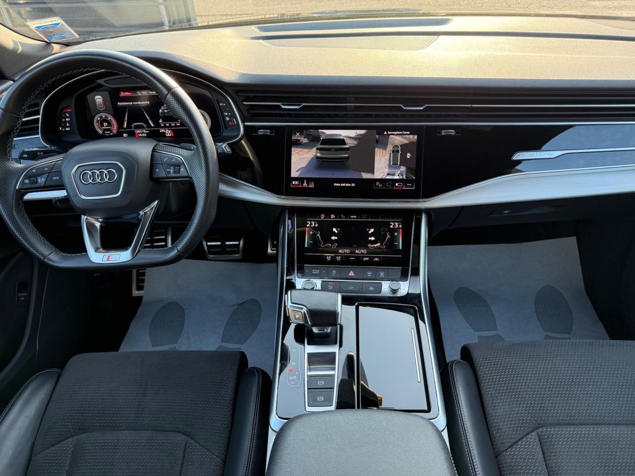 Audi Q8 45 TDI 231CV quattro S-LINE IVA ESPOSTA