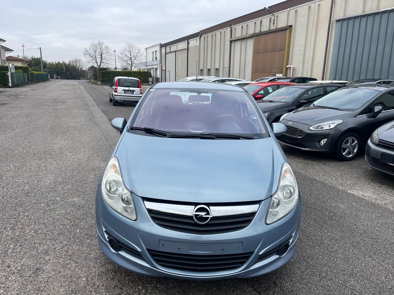 Opel Corsa 1.2 Neopatentati