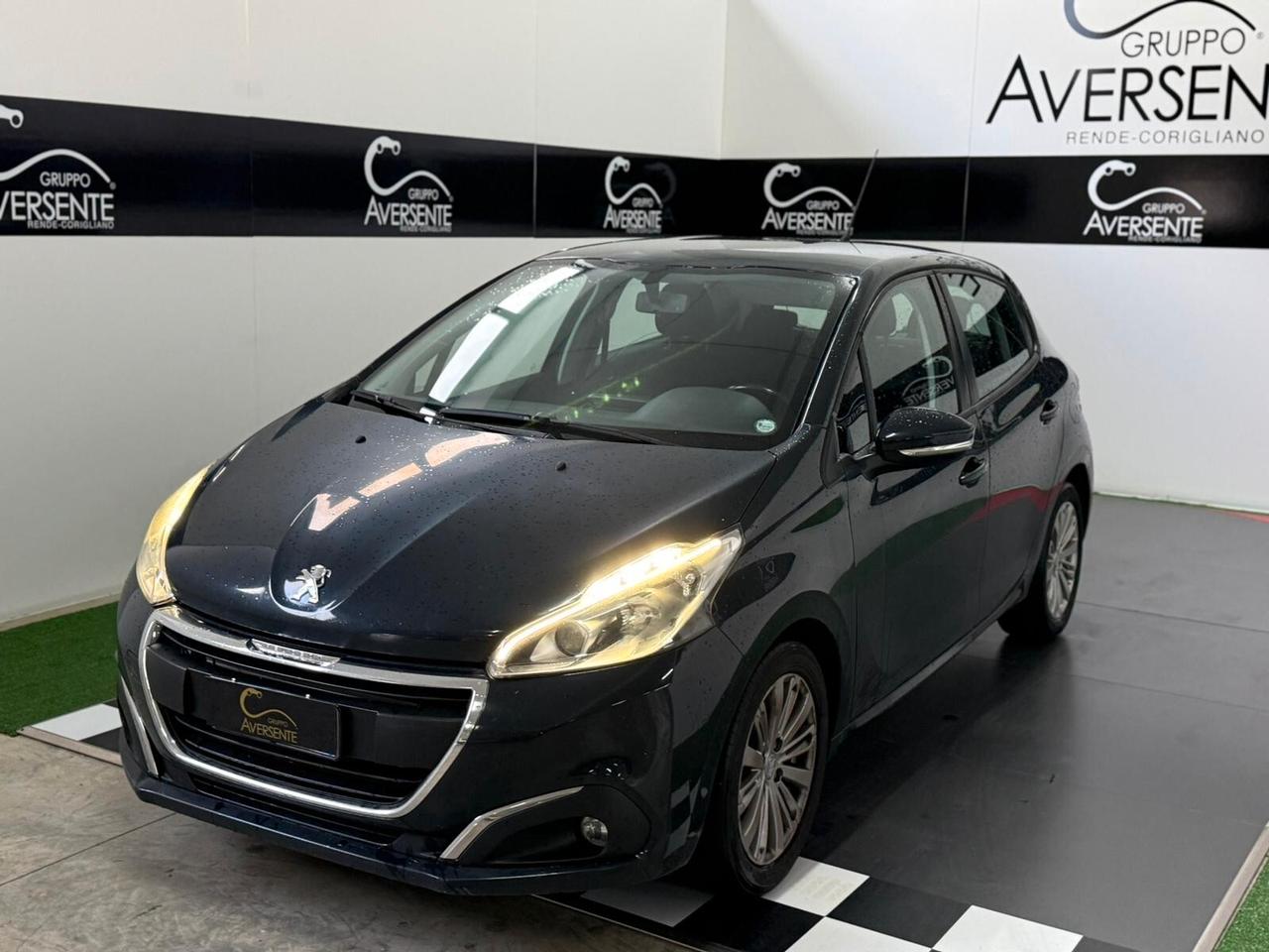 Peugeot 208 PureTech 82 5p. GPL Allure
