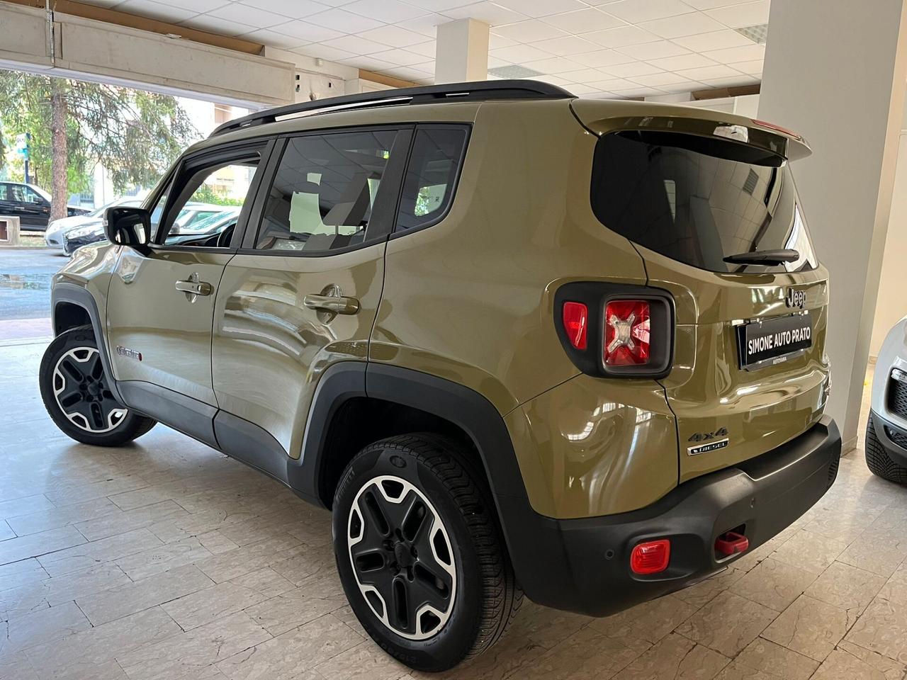 Jeep Renegade 2.0 Mjt 170CV 4WD Active Drive Low Trailhawk