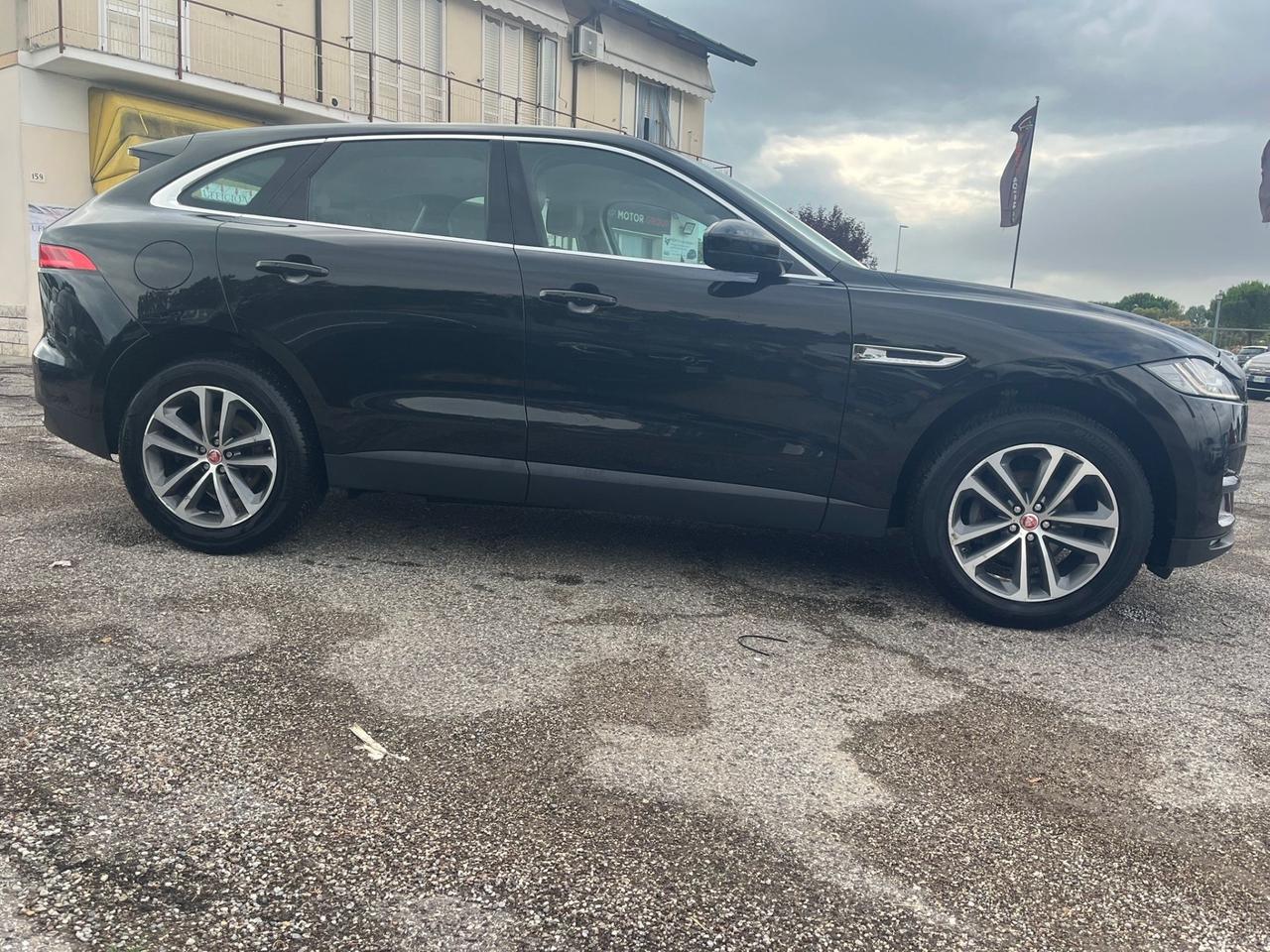 Jaguar F-Pace 2016 2.0 D 180 CV Portfolio