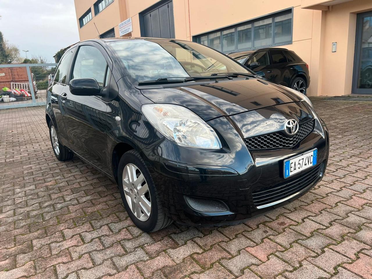 Toyota Yaris 1.3 3 porte Sol