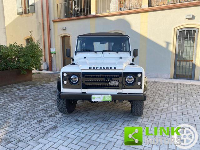 LAND ROVER Defender 90 Soft-top TDI 200 2.5 D