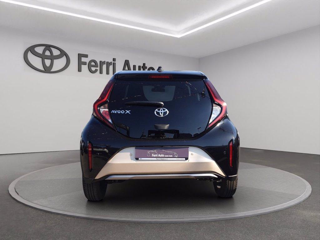 TOYOTA Aygo x 1.0 lounge 72cv s-cvt del 2024
