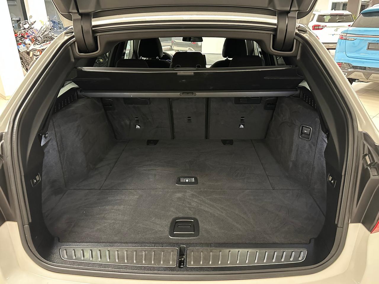 Bmw 520 518d Touring aut Msport 150 CV - 2019