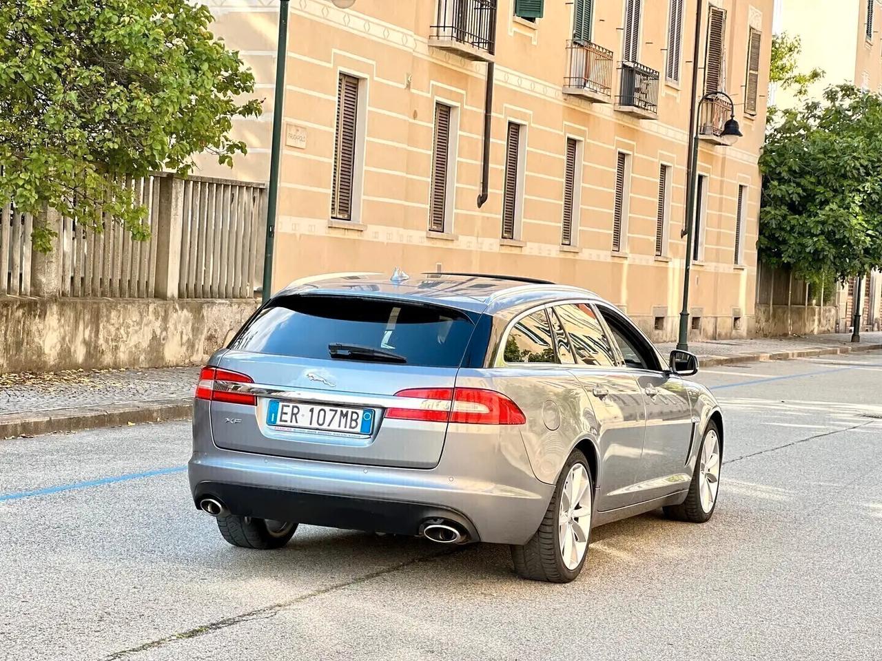 Jaguar XF Sportbrake 3.0 D V6 Premium Luxury