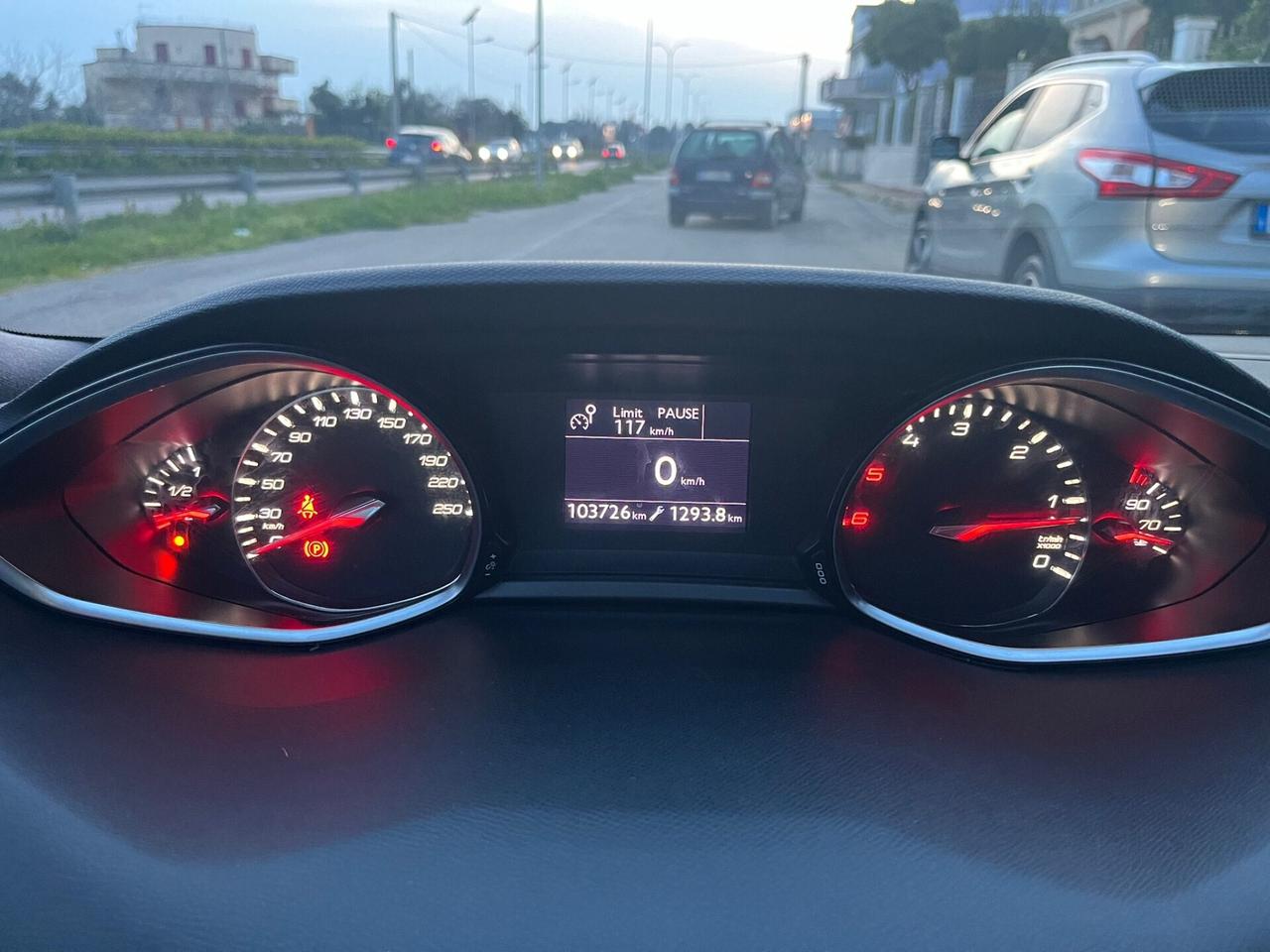 Peugeot 308 1.6 e-HDi Stop&Start Allure Unipro 2013