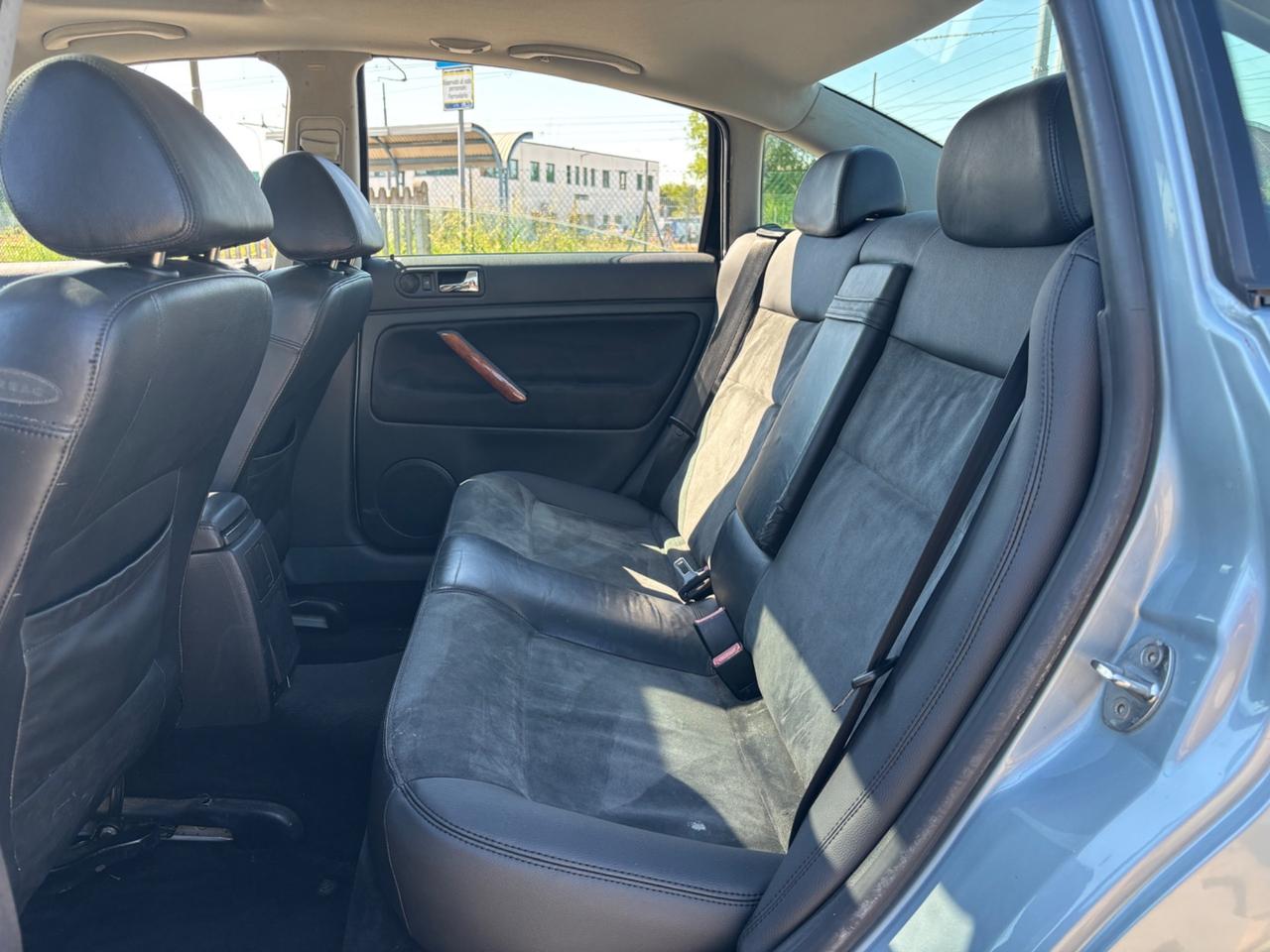 Volkswagen Passat 2.8 V6 cat 4m. Highline