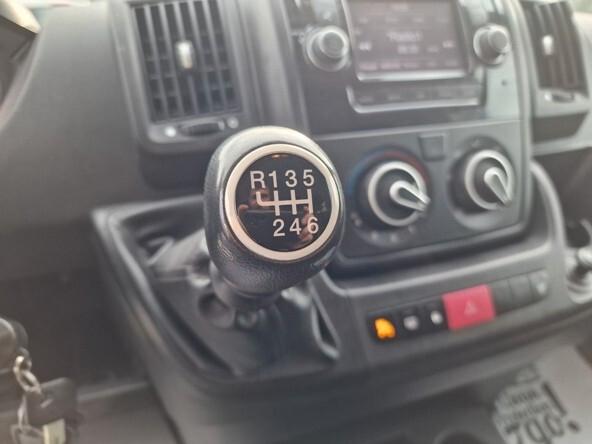 Peugeot Boxer 330 2.2 BlueHDi 120 S&S PC-TN Furgone