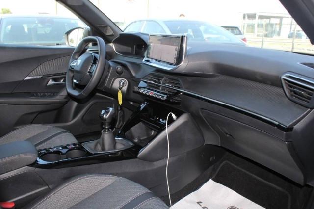 Peugeot 2008 1.2 puretech Allure 100cv con CarPlay