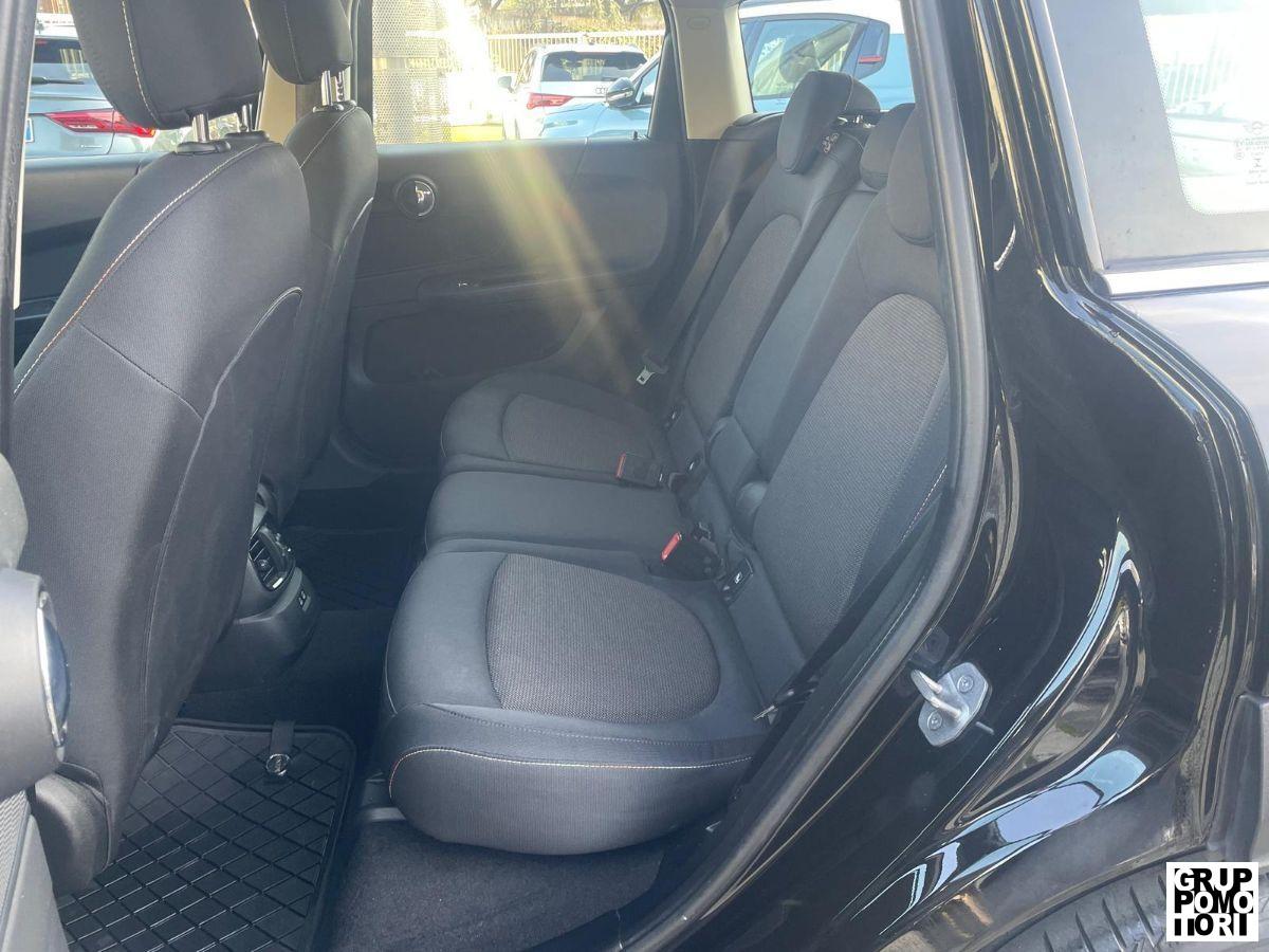 MINI - Countryman - Mini One D Hype