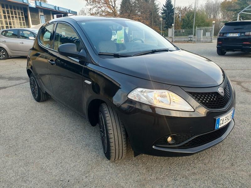 Lancia Ypsilon 1.2 69 CV 5 porte S&S Elefantino Blu