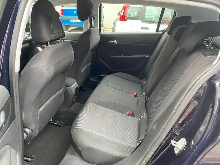 Peugeot 308 PureTech Active