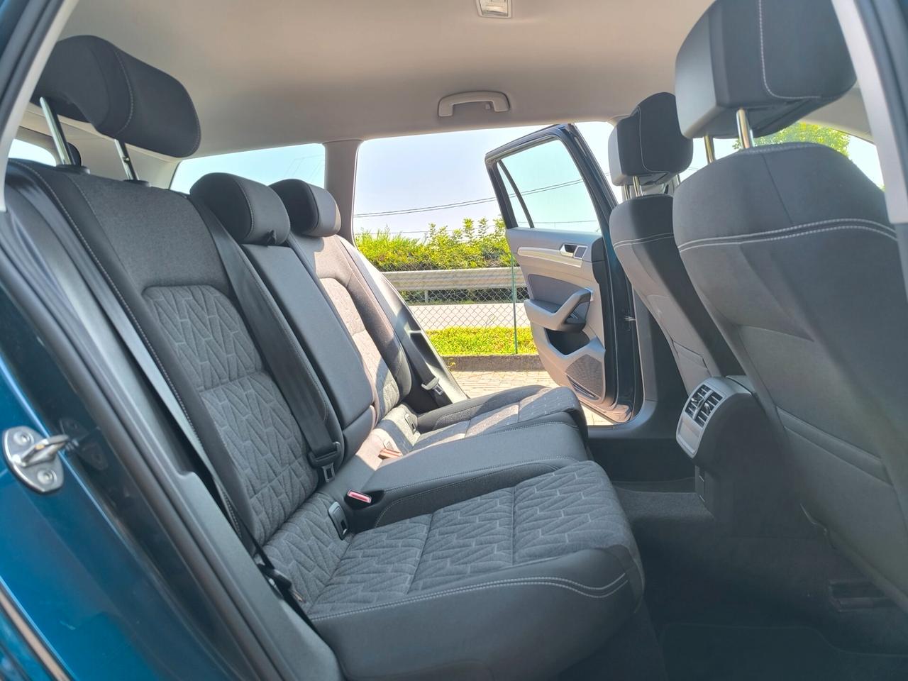 Volkswagen Passat Variant 2.0 TDI 150CVSCR EVO DSG Executive