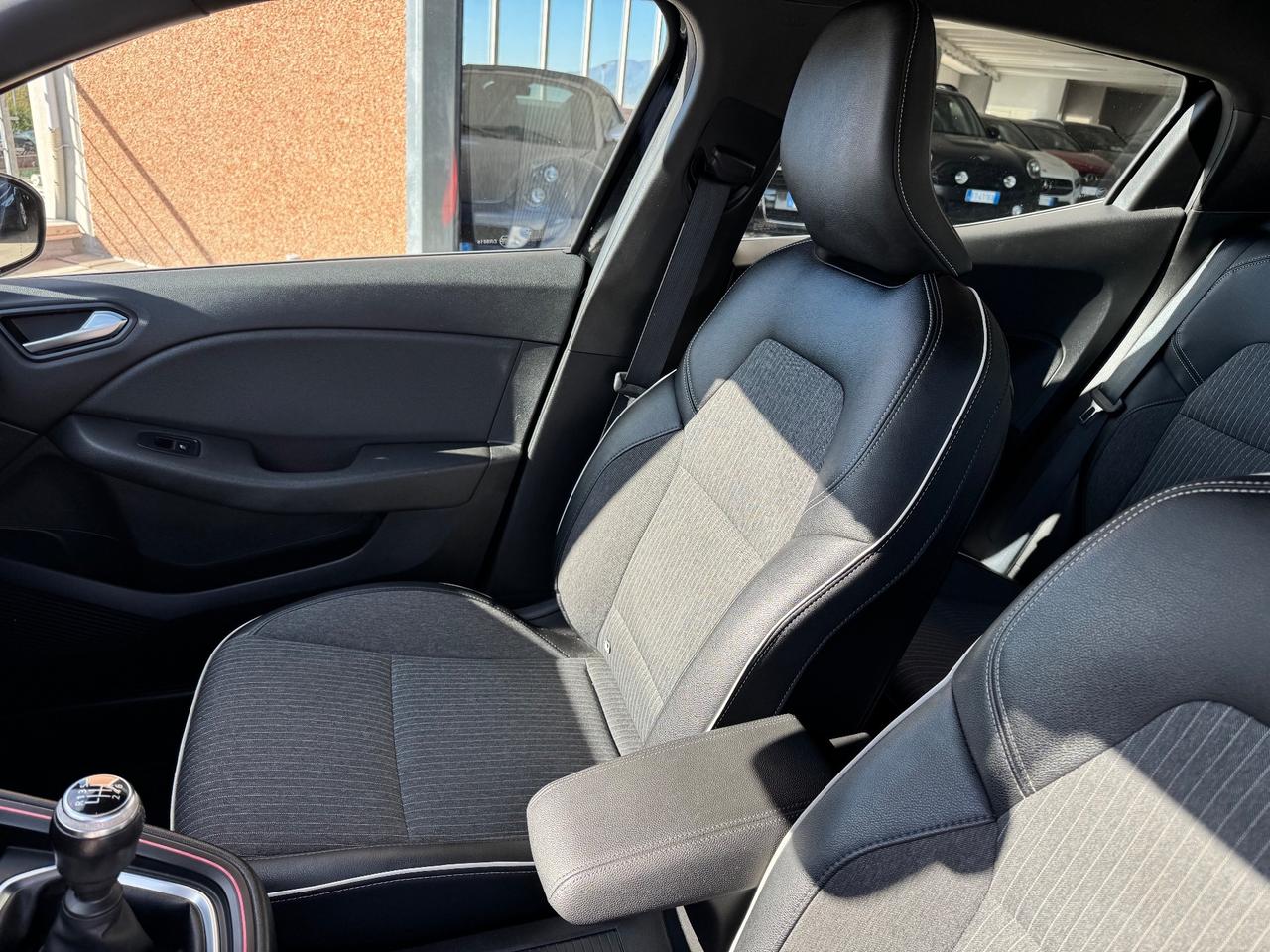 Renault Clio TCe 90 CV 5 porte R.S. Line