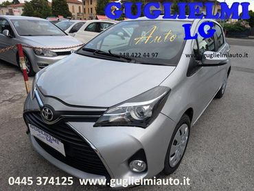 TOYOTA Yaris 1.3 5 porte Active Neopatentati