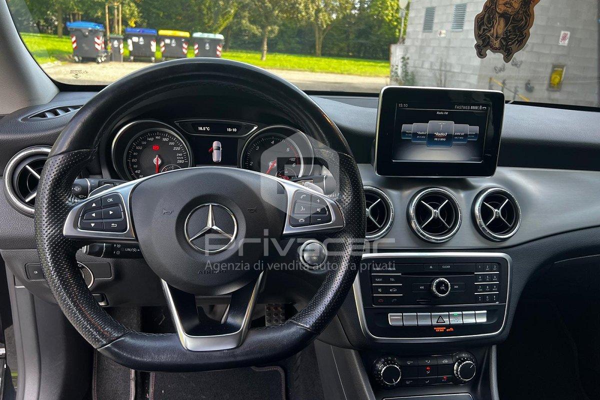 MERCEDES CLA 200 d Automatic Premium