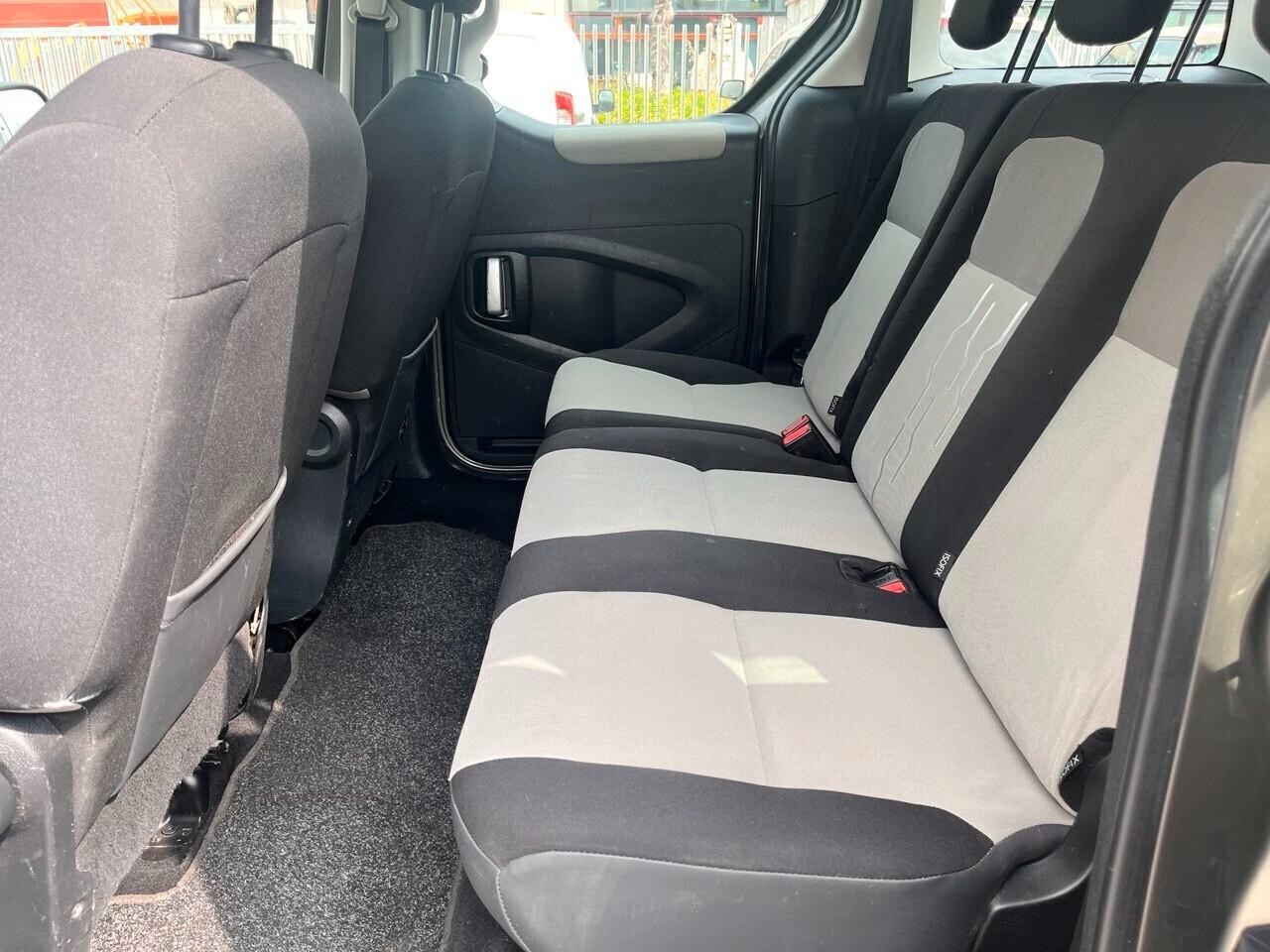 Peugeot Partner Tepee 1.6 HDi 92CV Outdoor