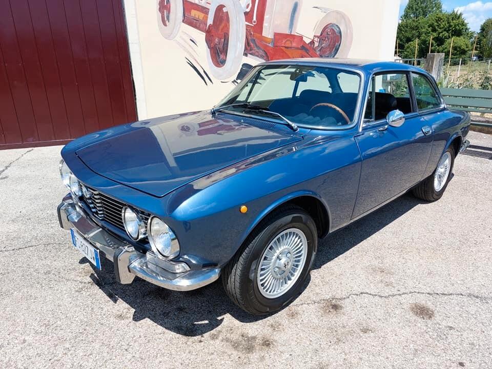 Alfa Romeo GT 2000 Veloce del 1973