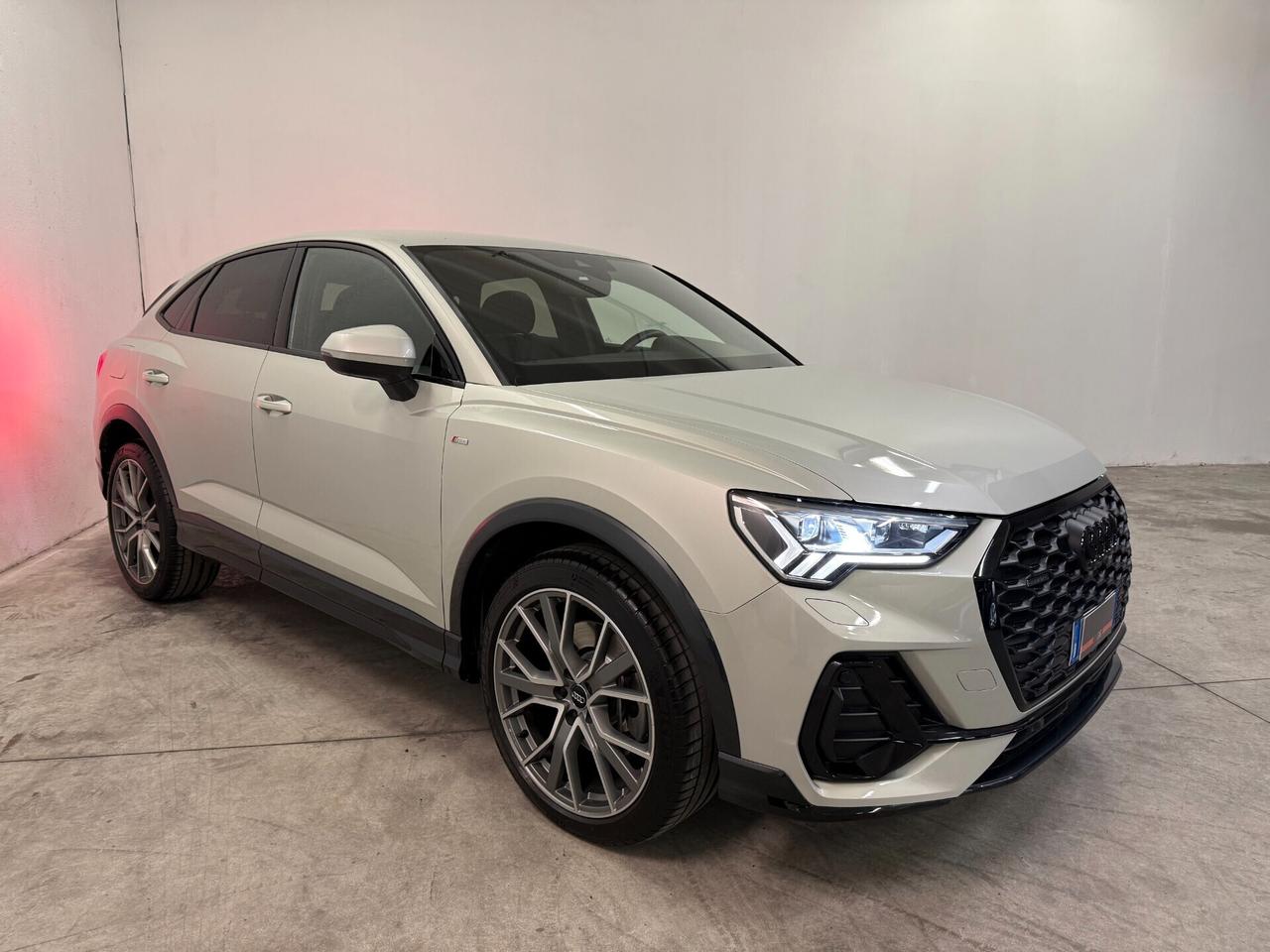 Audi Q3 Sportback 40 Tdi S line Edition Quattro Stronic