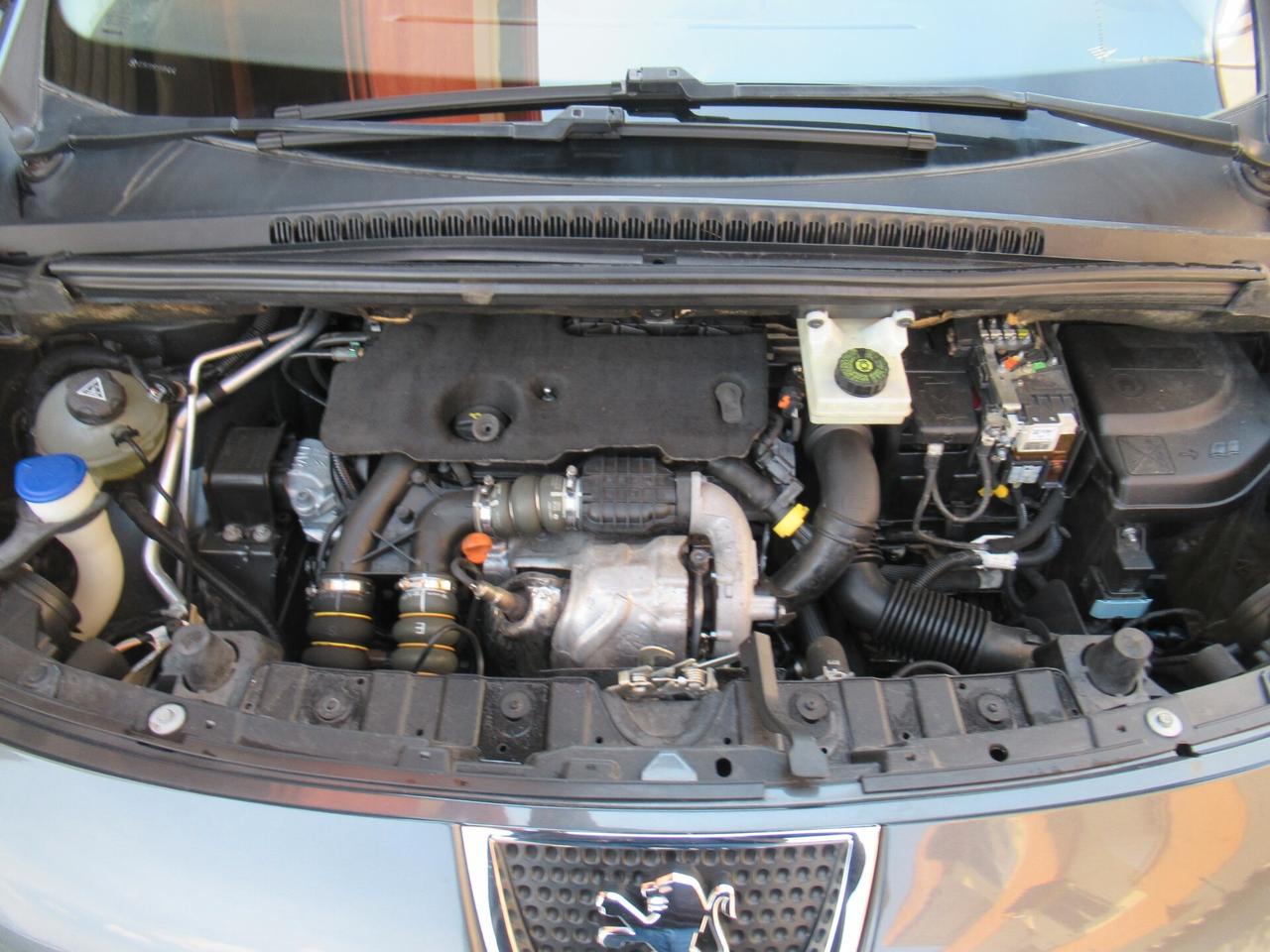 Peugeot 3008 1.6 HDi 112CV Allure