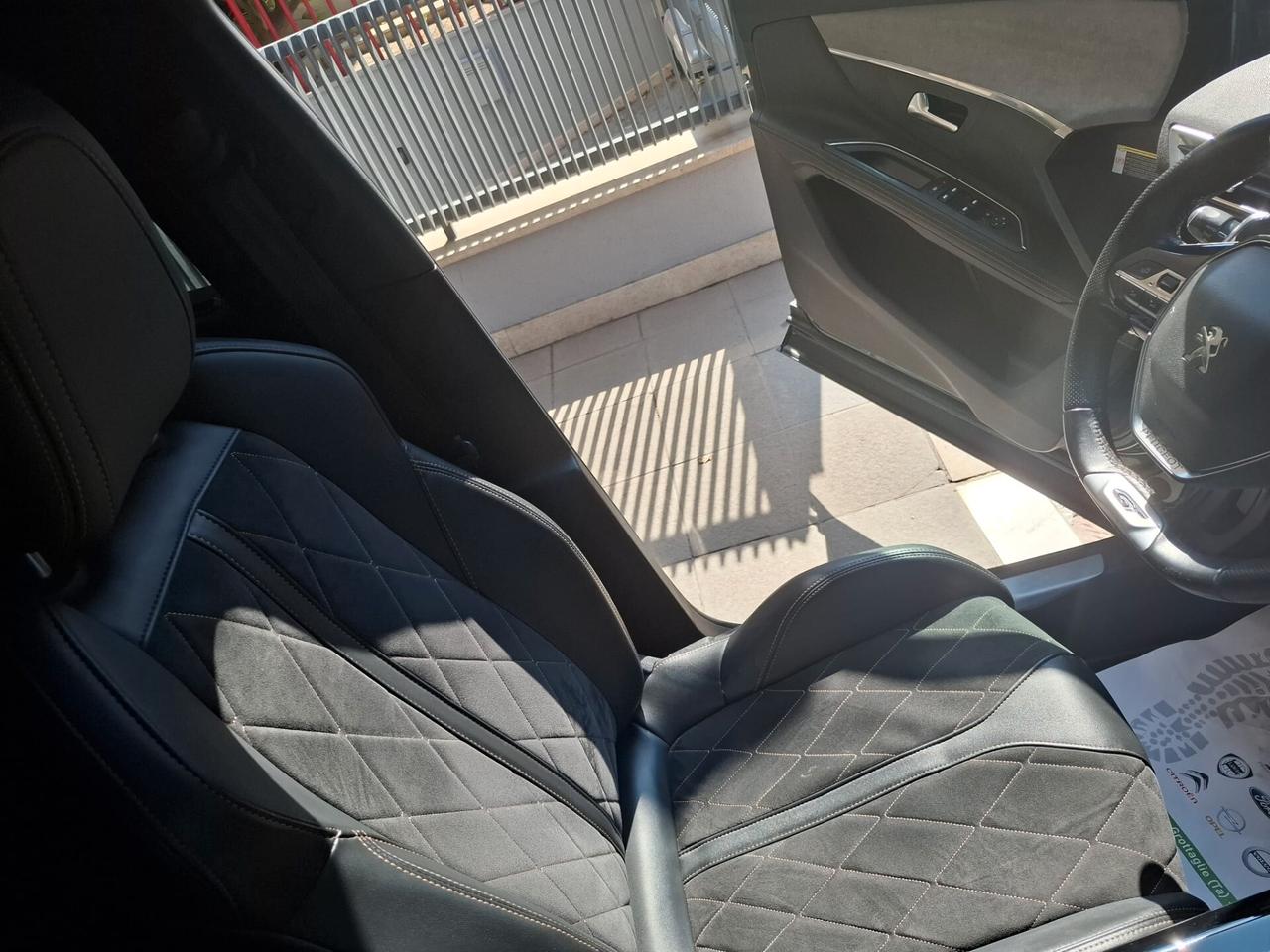 Peugeot 5008 BlueHDi 180 S&S EAT8 GT