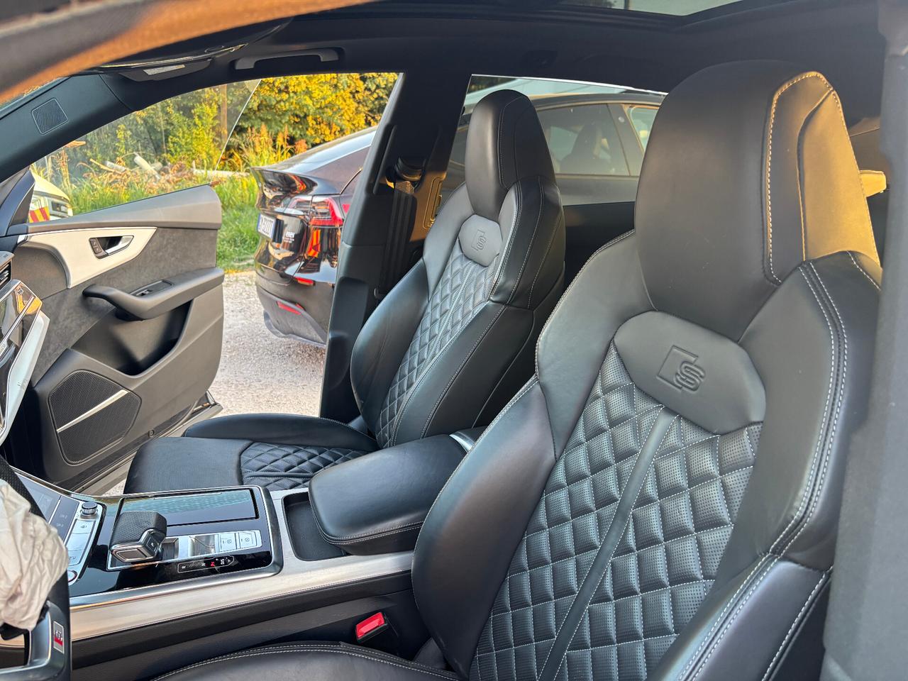 Audi Q8 SQ8 TDI quattro tiptronic sport attitude