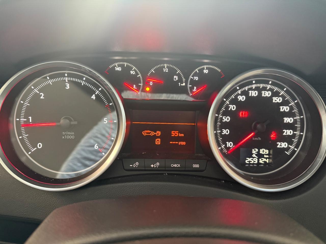 Peugeot 508 2.0 HDi 140CV SW Ciel Allure