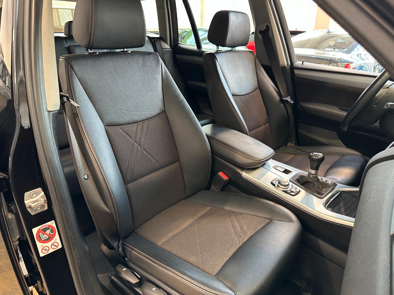 BMW X3 xdrive20d xLine - 18" - Navi - Keyless
