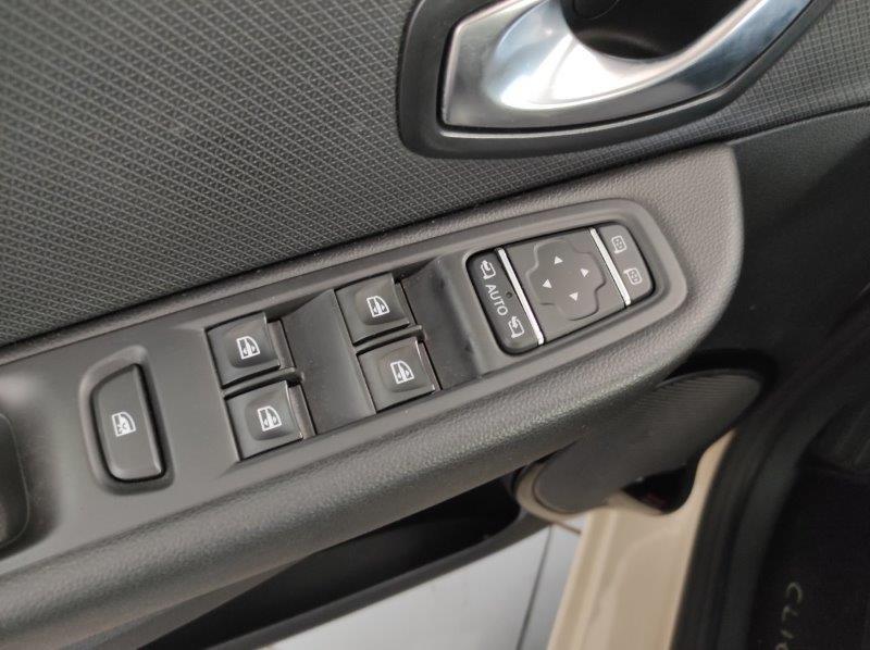 RENAULT Clio 4ª serie - Clio dCi 8V 90CV Start&Stop 5 porte Energy Intens
