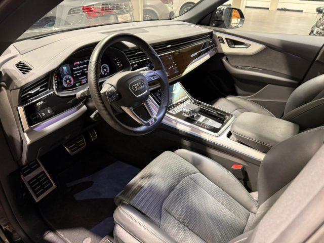 AUDI Q8 50 TDI 286 CV quattro S line edition Black Pack