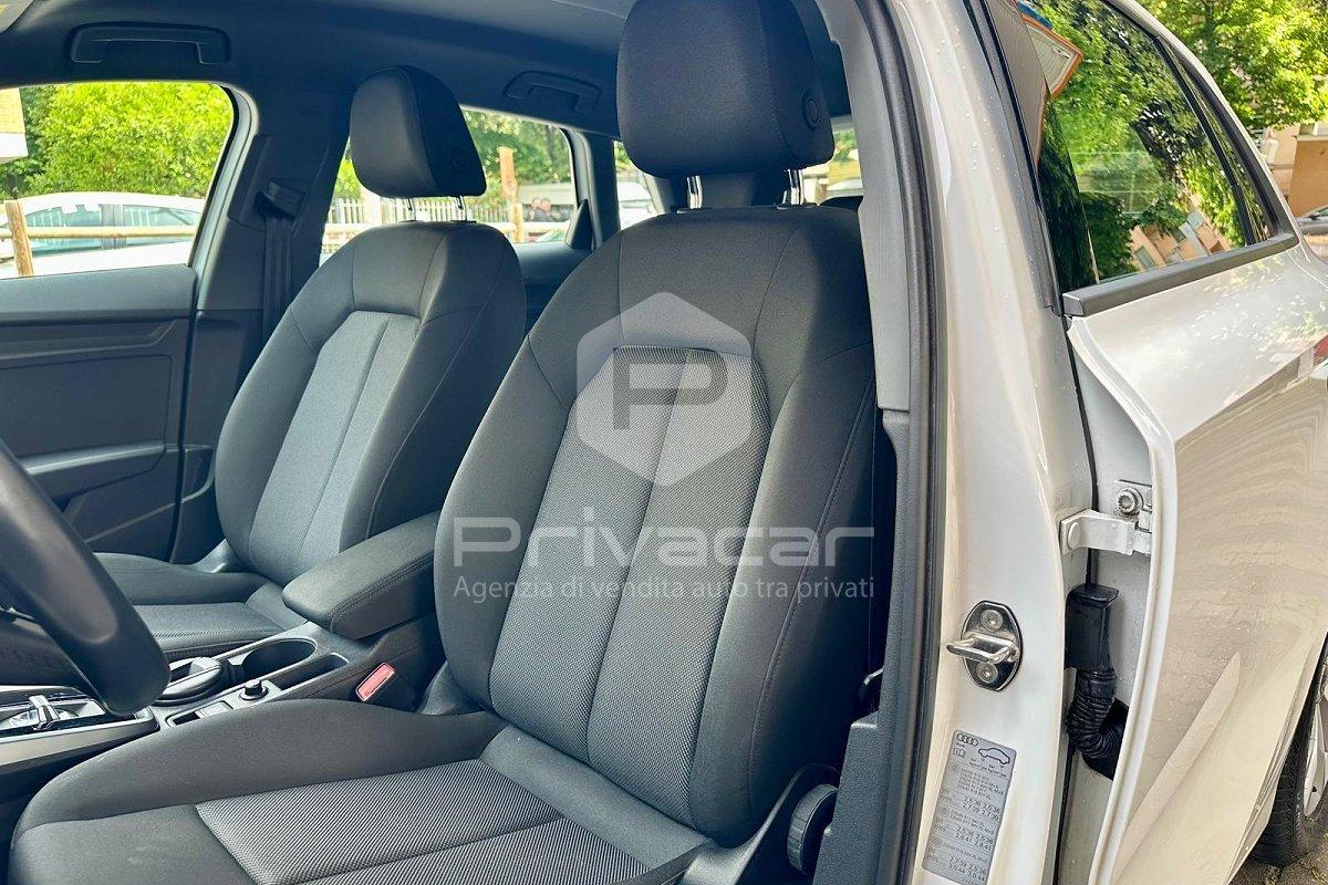 AUDI A3 SPB 30 g-tron S tronic Business