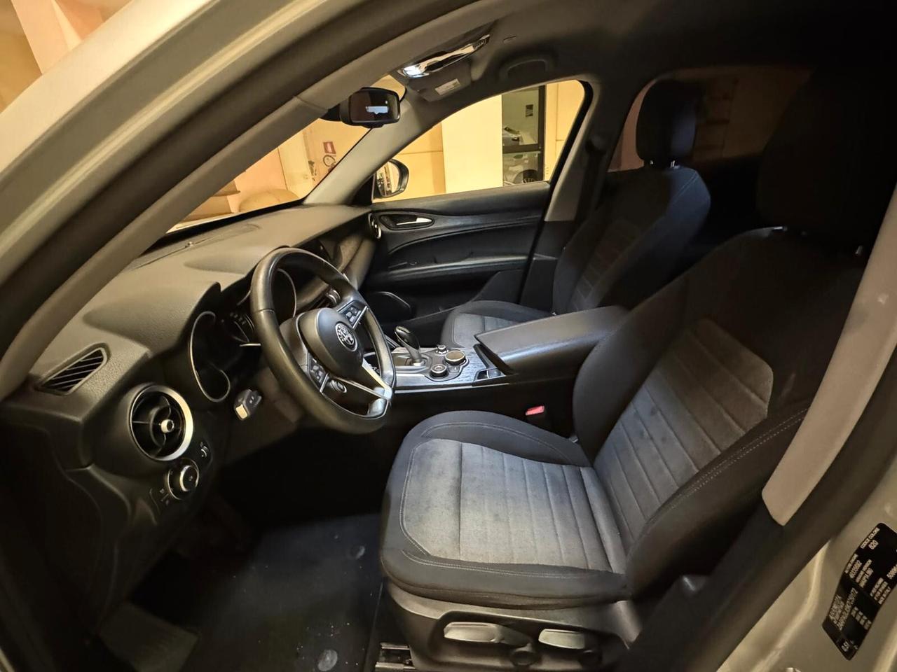 Alfa Romeo Stelvio 2.2 Turbodiesel 160 CV AT8 RWD Super