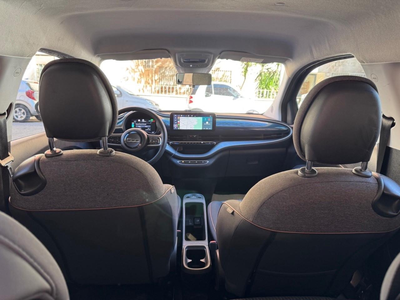 Fiat 500e Berlina 42 kWh Icon IVA DEDUCIBILE