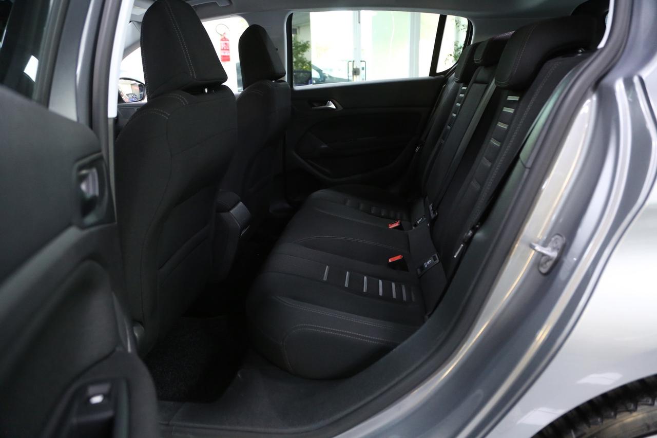 Peugeot 308 1.6 e-HDi 115cv Allure