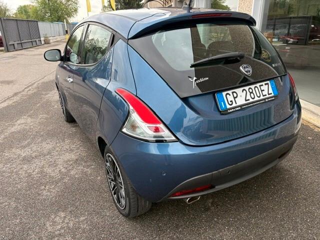Lancia Ypsilon 1.0 FireFly 5 porte S&S Hybrid Gold Plus