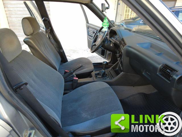 BMW 318 i 4 porte