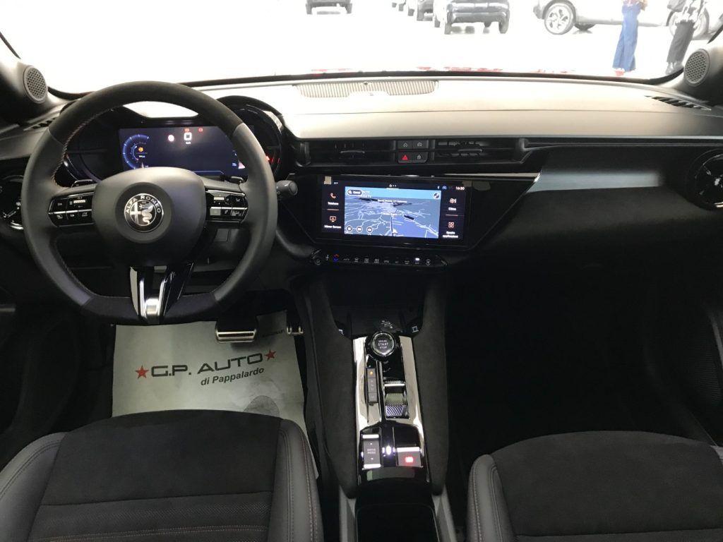 Alfa Romeo Junior 1.2 145 CV Hybrid eDCT6 Intensa + Tetto