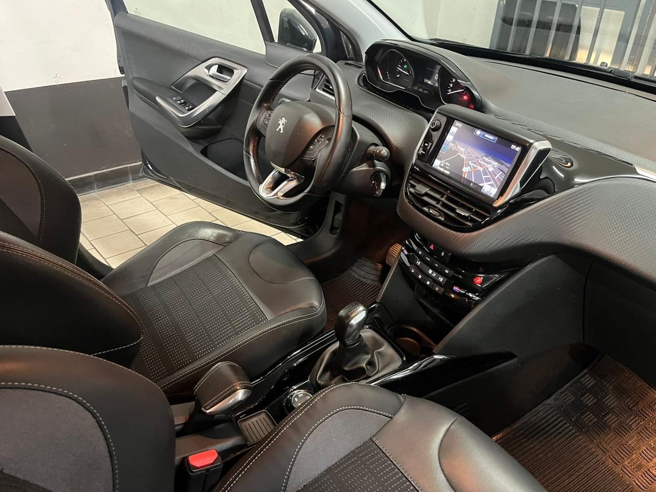 Peugeot 2008 BlueHDi 100 GT Line 2017