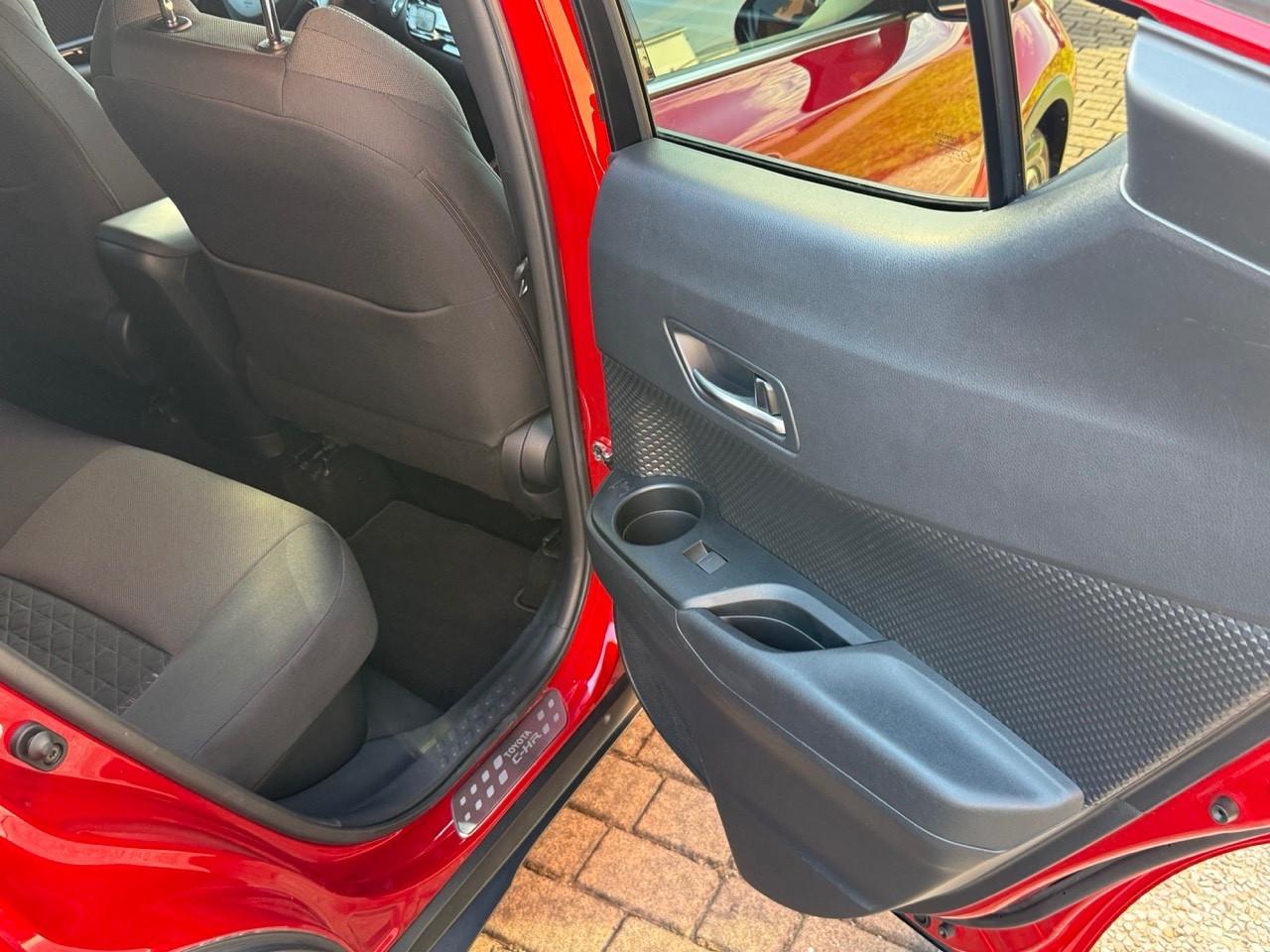 Toyota C-HR 2.0 Hybrid E-CVT Trend 2021