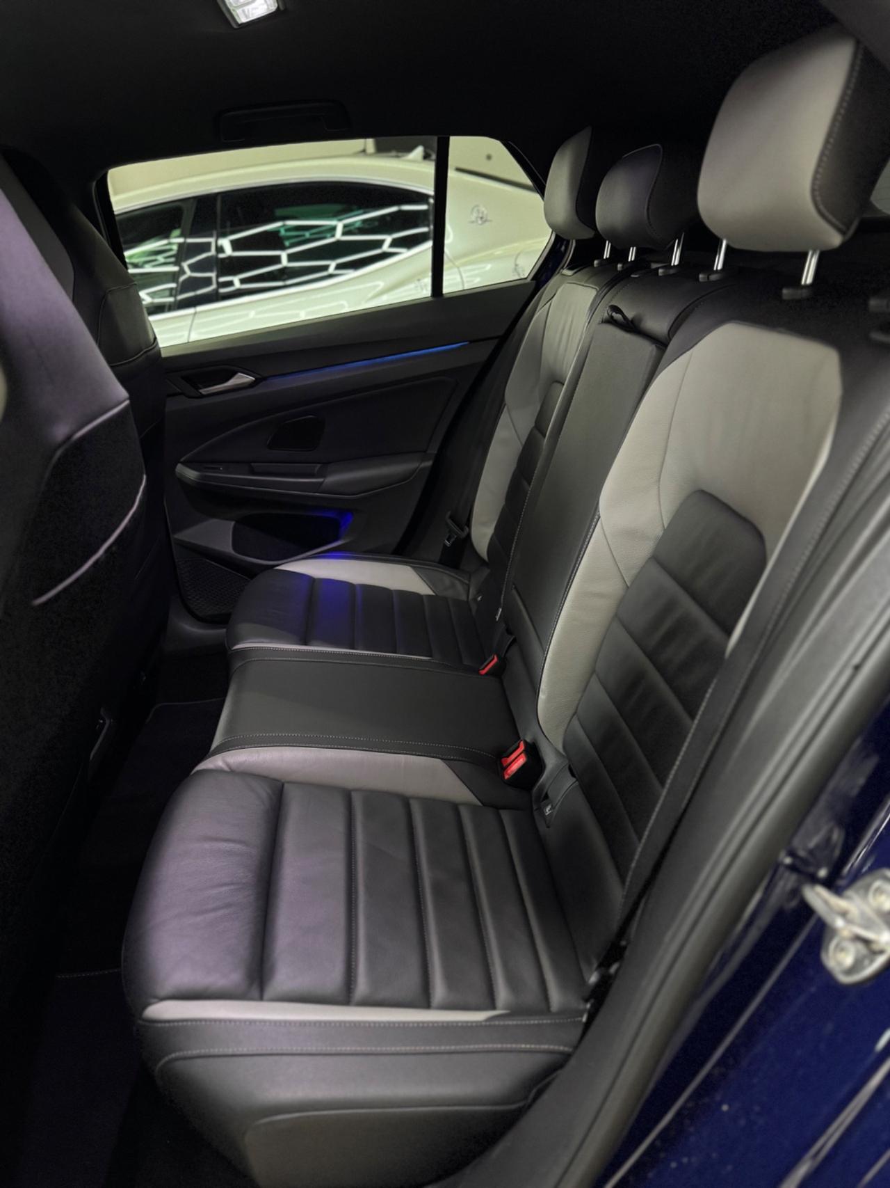 Volkswagen Golf 8 VIII 2.0 GTD 200cv dsg