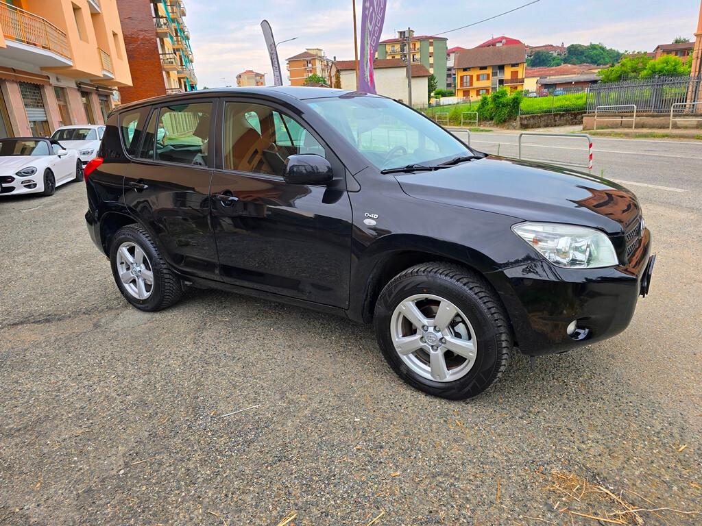 Toyota RAV 4 RAV4 2.2 D-4D 136 CV Luxury