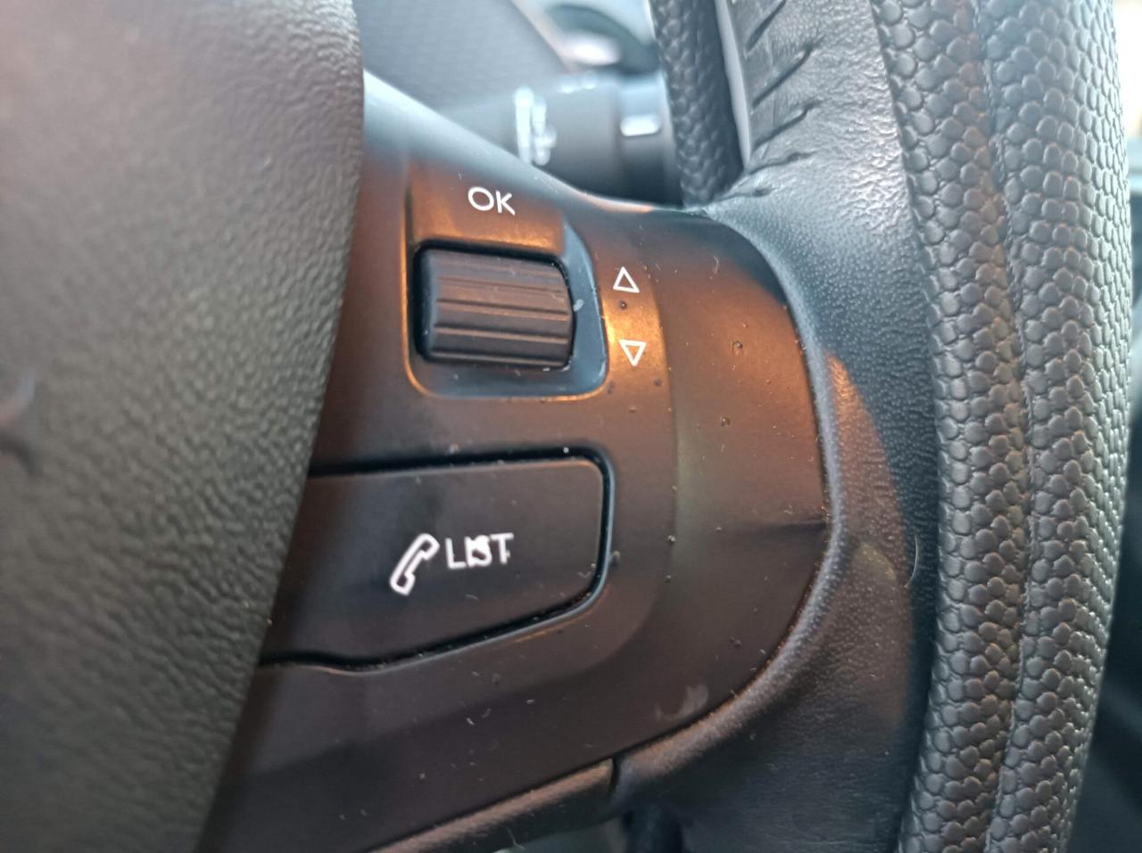 Peugeot 2008 BlueHDi 100 Active