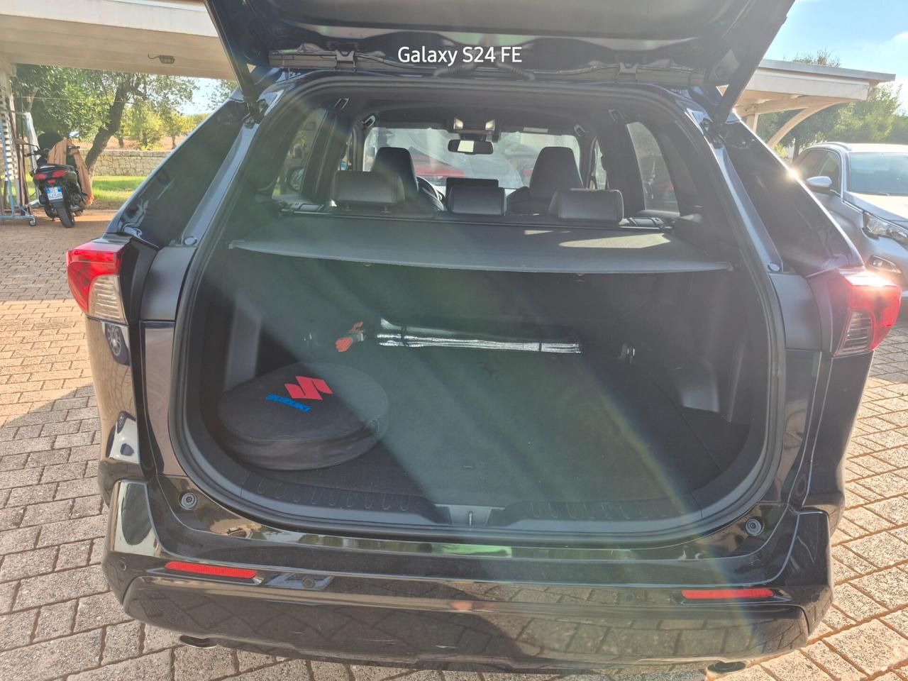 Suzuki Across 2.5 Plug-in Hybrid E-CVT 4WD Top