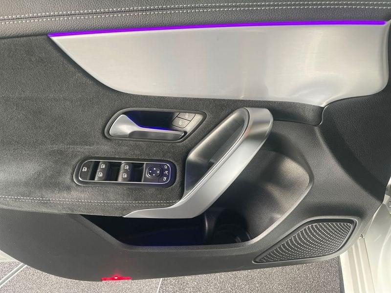 Mercedes-Benz Classe A A 180 d Automatic Premium Night edition