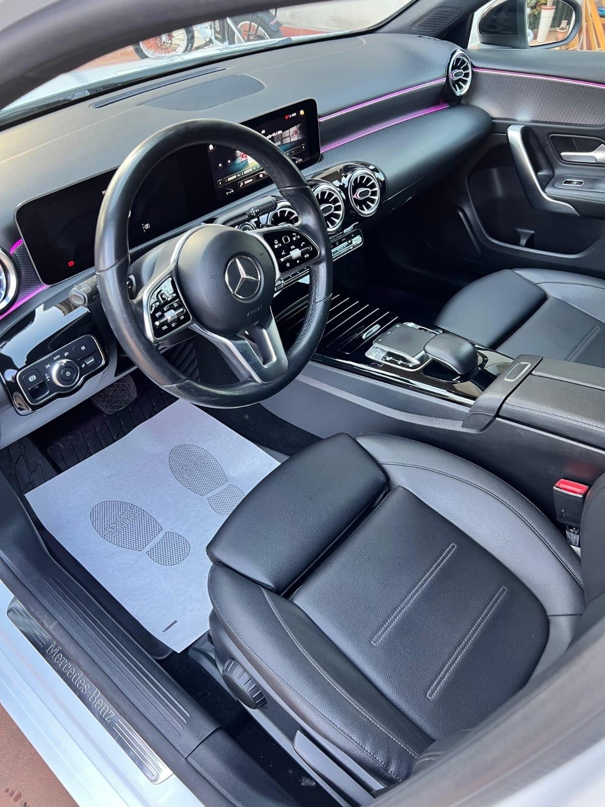 Mercedes-benz A 180 d Automatic Premium