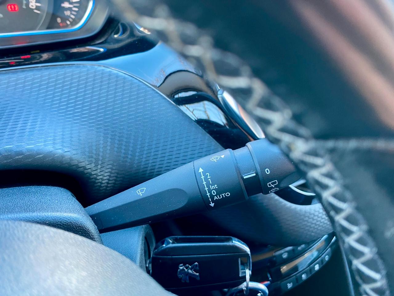 Peugeot 2008 1.5 bluehdi Allure s 102cv